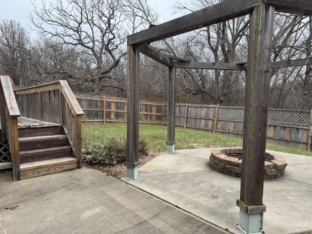 2200 NW Harbor Place, Blue Springs, MO 64015