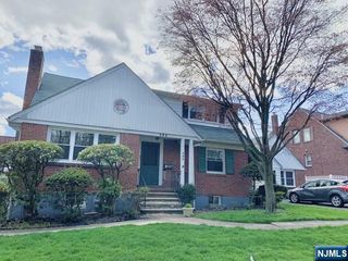 364 New York Avenue, Fort Lee, NJ 07024
