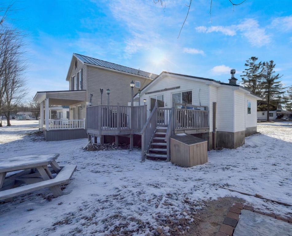 19360 W Chippewa Drive, Chippewa Twp, MI 49631