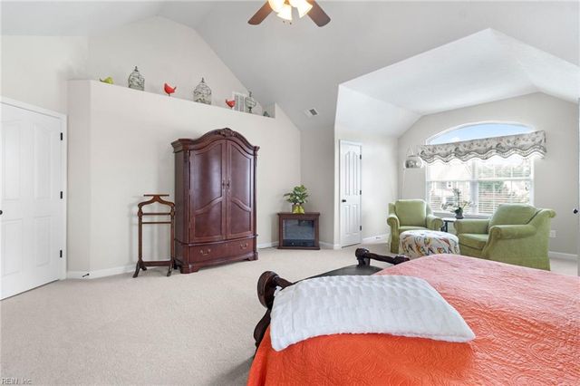 509 Hanbury RD W, Chesapeake, VA 23322