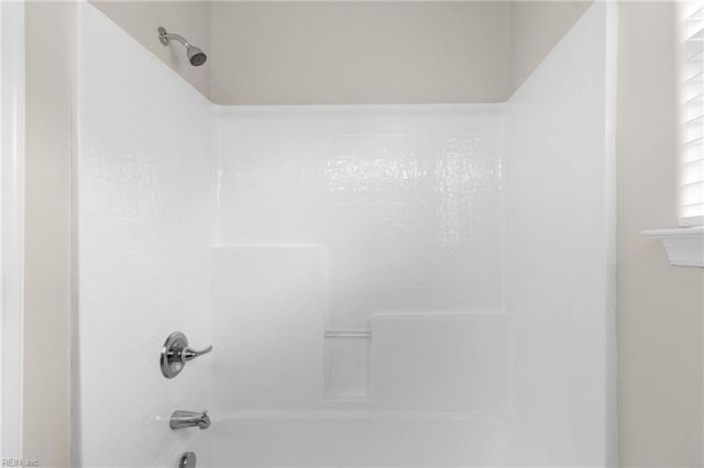 509 Hanbury RD W, Chesapeake, VA 23322