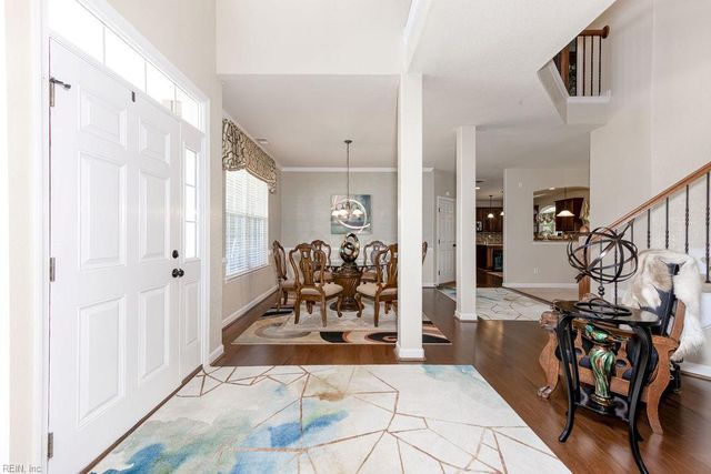 509 Hanbury RD W, Chesapeake, VA 23322