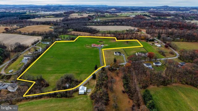 130 TROXEL RD, Shoemakersville, PA 19555
