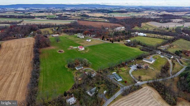 130 TROXEL RD, Shoemakersville, PA 19555