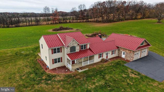 130 TROXEL RD, Shoemakersville, PA 19555