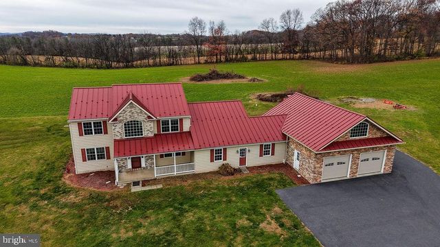 130 TROXEL RD, Shoemakersville, PA 19555