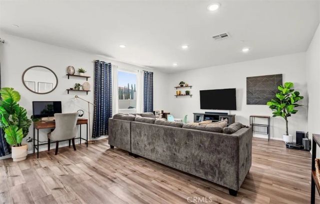 9689 Scioscia Street, Riverside, CA 92503