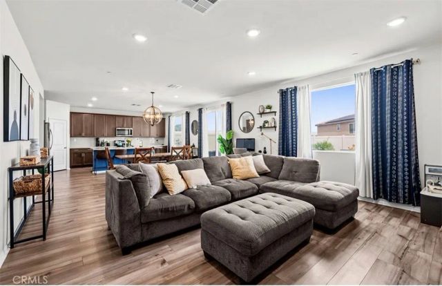 9689 Scioscia Street, Riverside, CA 92503