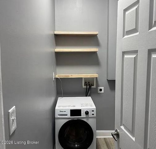 1439 S 8th St, Louisville, KY 40208