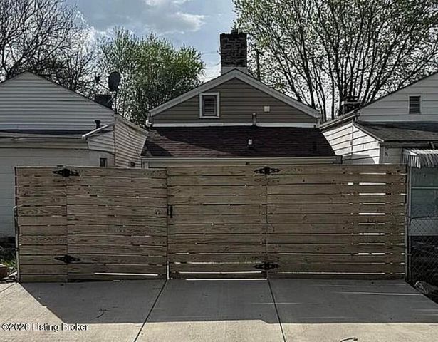1439 S 8th St, Louisville, KY 40208