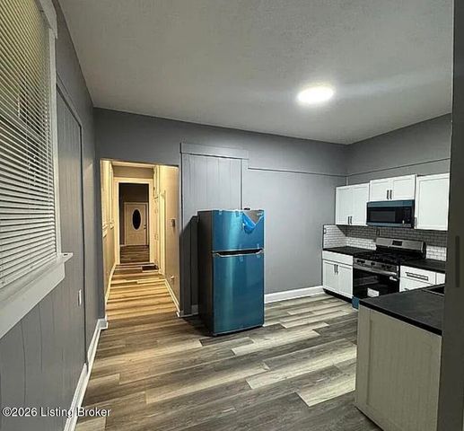 1439 S 8th St, Louisville, KY 40208