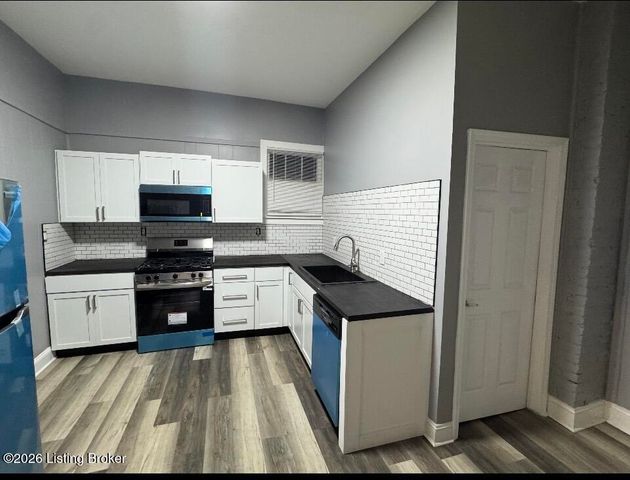 1439 S 8th St, Louisville, KY 40208