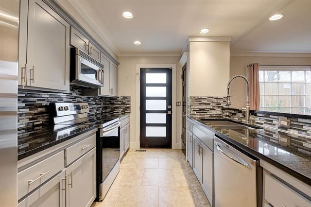 6457 Brandywine Lane, Oklahoma City, OK 73116