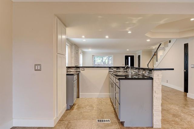 6457 Brandywine Lane, Oklahoma City, OK 73116