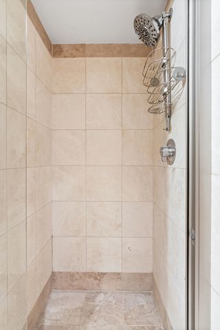 2350 N Kedzie Avenue H, Chicago, IL 60647