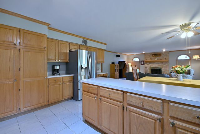 213 John Drive, Bartlett, IL 60103