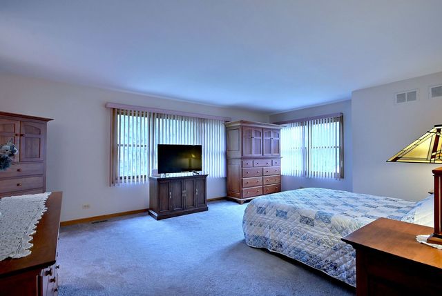213 John Drive, Bartlett, IL 60103