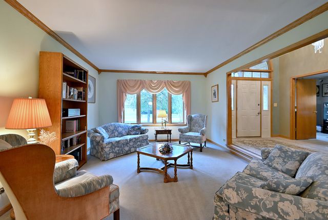 213 John Drive, Bartlett, IL 60103
