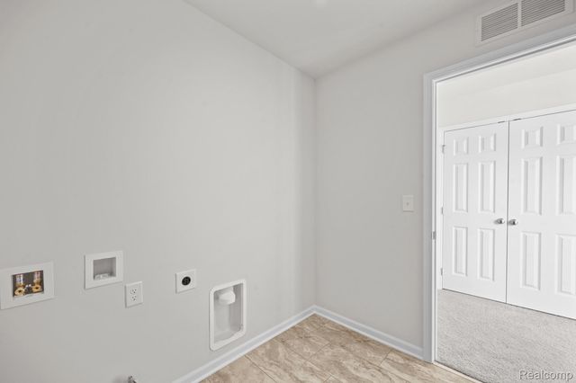 48495 Shagbark Lane, Van Buren Charter Township, MI 48111