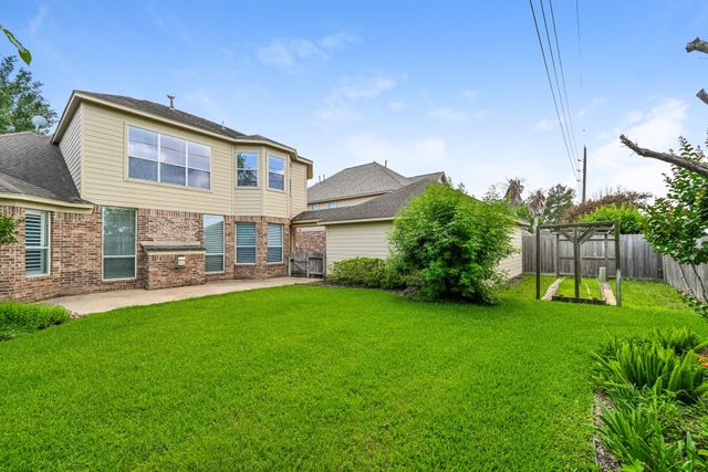 17714 Meadow Crossing Lane, Houston, TX 77095