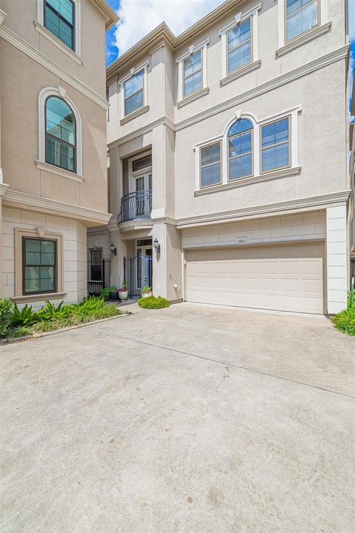 Image 29 of property listing at 5424 Blossom Street 3, Houston, TX 77007