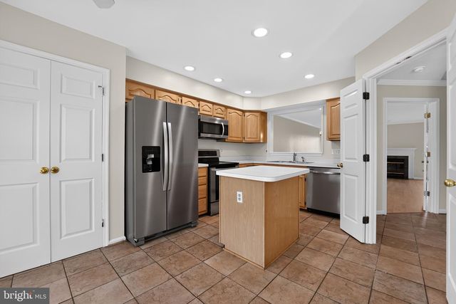 305 SAINT MICHAELS CIR, Odenton, MD 21113
