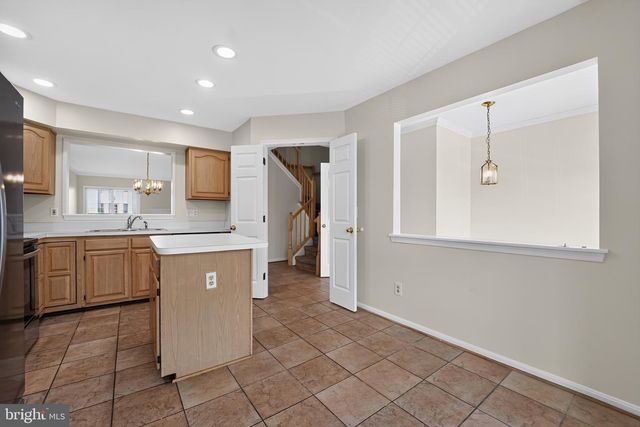 305 SAINT MICHAELS CIR, Odenton, MD 21113