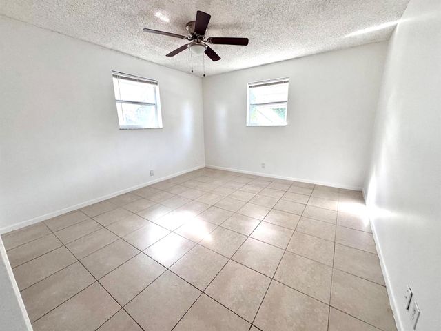 3692 Corrigan Court, Palm Springs, FL 33461