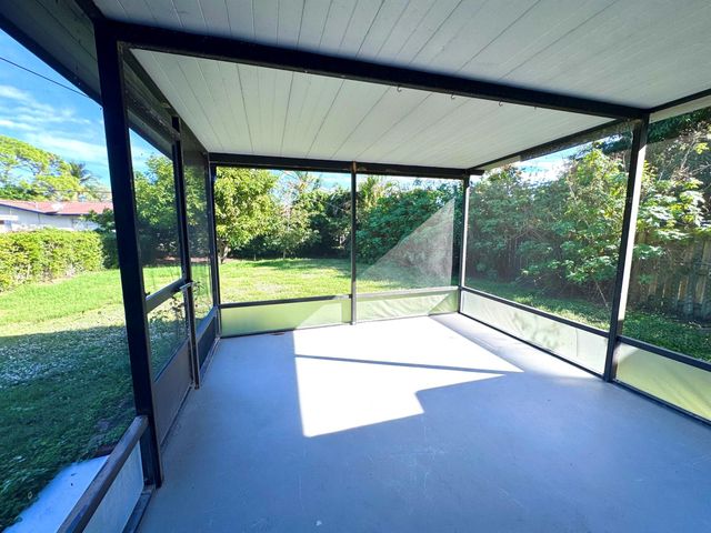 3692 Corrigan Court, Palm Springs, FL 33461