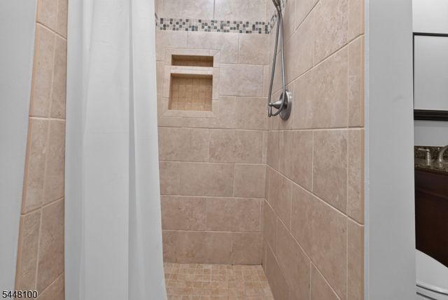 55 Coppermine Vlg, Flemington Boro, NJ 08822