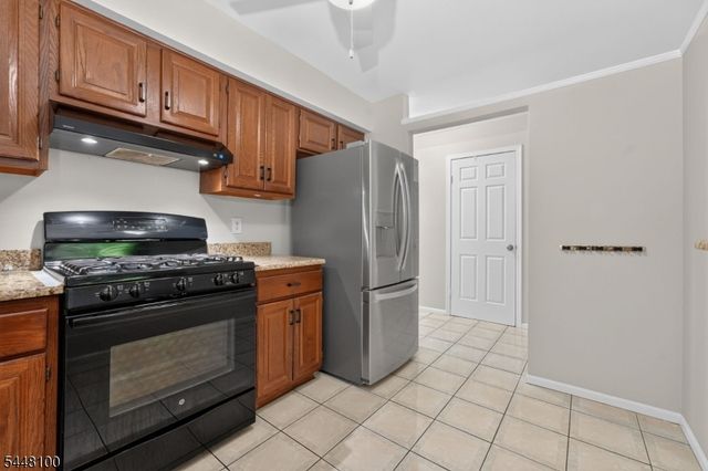 55 Coppermine Vlg, Flemington Boro, NJ 08822