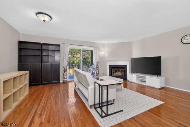 55 Coppermine Vlg, Flemington Boro, NJ 08822