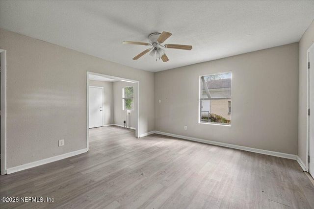 1141 LAKE SHORE Boulevard, Jacksonville, FL 32205