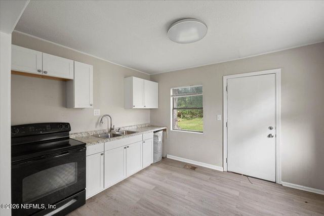 1141 LAKE SHORE Boulevard, Jacksonville, FL 32205
