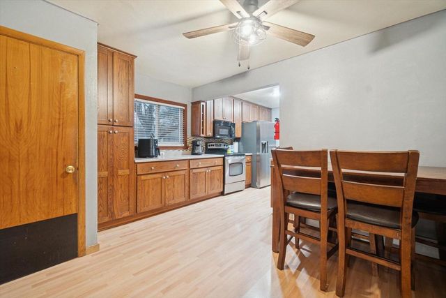 1663 S 100th STREET, West Allis, WI 53214