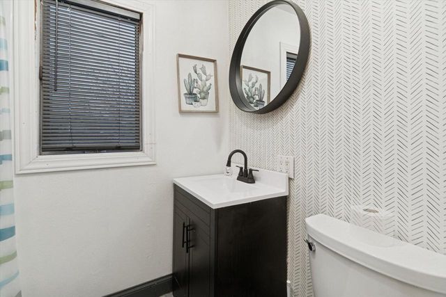 1663 S 100th STREET, West Allis, WI 53214