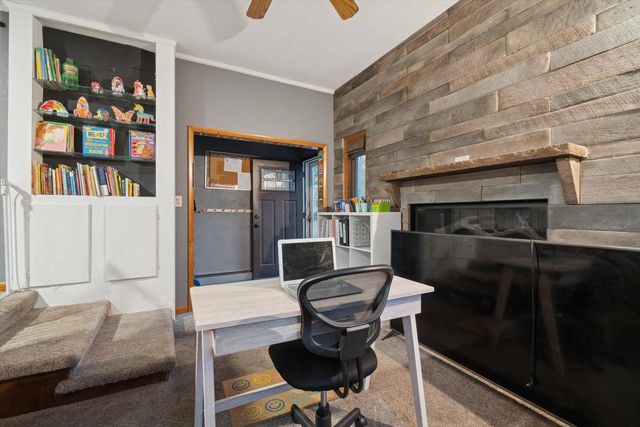 1663 S 100th STREET, West Allis, WI 53214