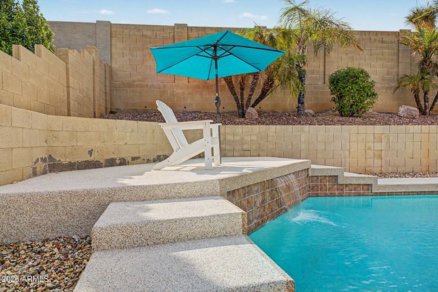 26408 N 42ND Drive, Phoenix, AZ 85083