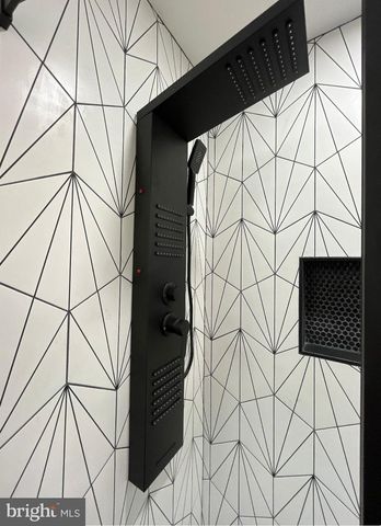 2813 GWYNNVIEW RD, Baltimore, MD 21207