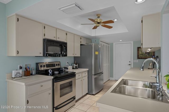 7167 Crown Oaks Drive, Spring Hill, FL 34606