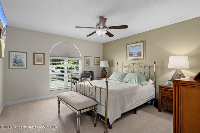 7167 Crown Oaks Drive, Spring Hill, FL 34606