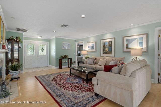 7167 Crown Oaks Drive, Spring Hill, FL 34606