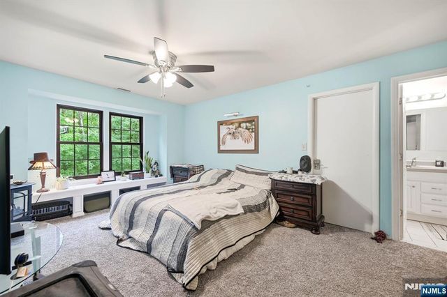 9 New Bedford Road G, West Milford, NJ 07480