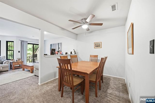9 New Bedford Road G, West Milford, NJ 07480