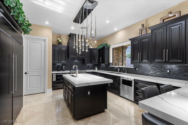 1552 Foothills Village Drive, Henderson, NV 89012