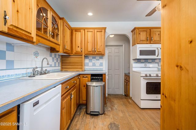 2220 Coleen Court, Las Cruces, NM 88001