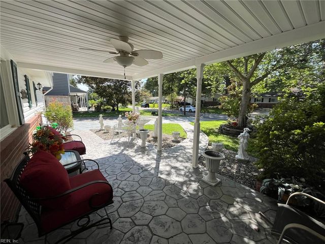 444 Bernice PL, Virginia Beach, VA 23452