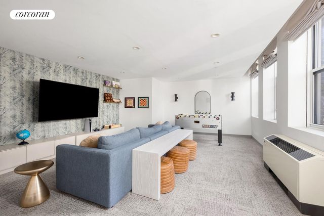 80 Chambers St Apt 10B, New York City, NY 10007
