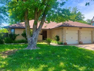 600 Ashley Dr, Moore, OK 73160