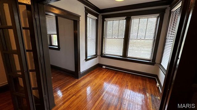 4612 Arsenal Street, St Louis, MO 63116